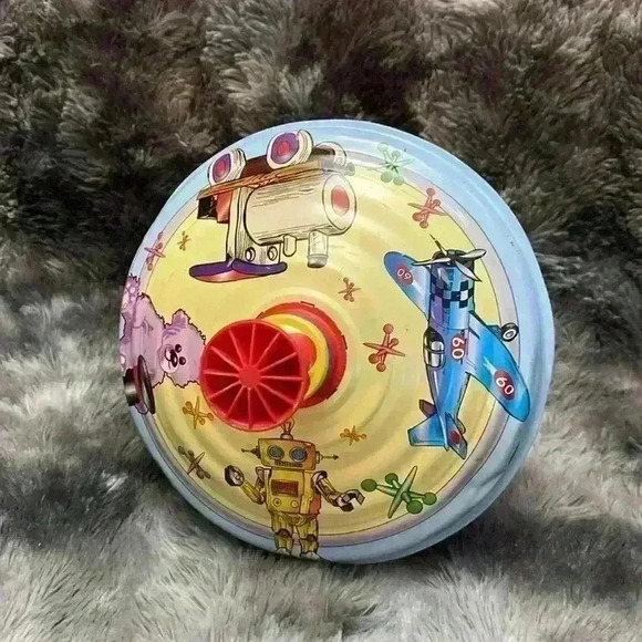 Vintage Large Metal Tin Toy  Spinning Top Toy - Picture 5 of 17